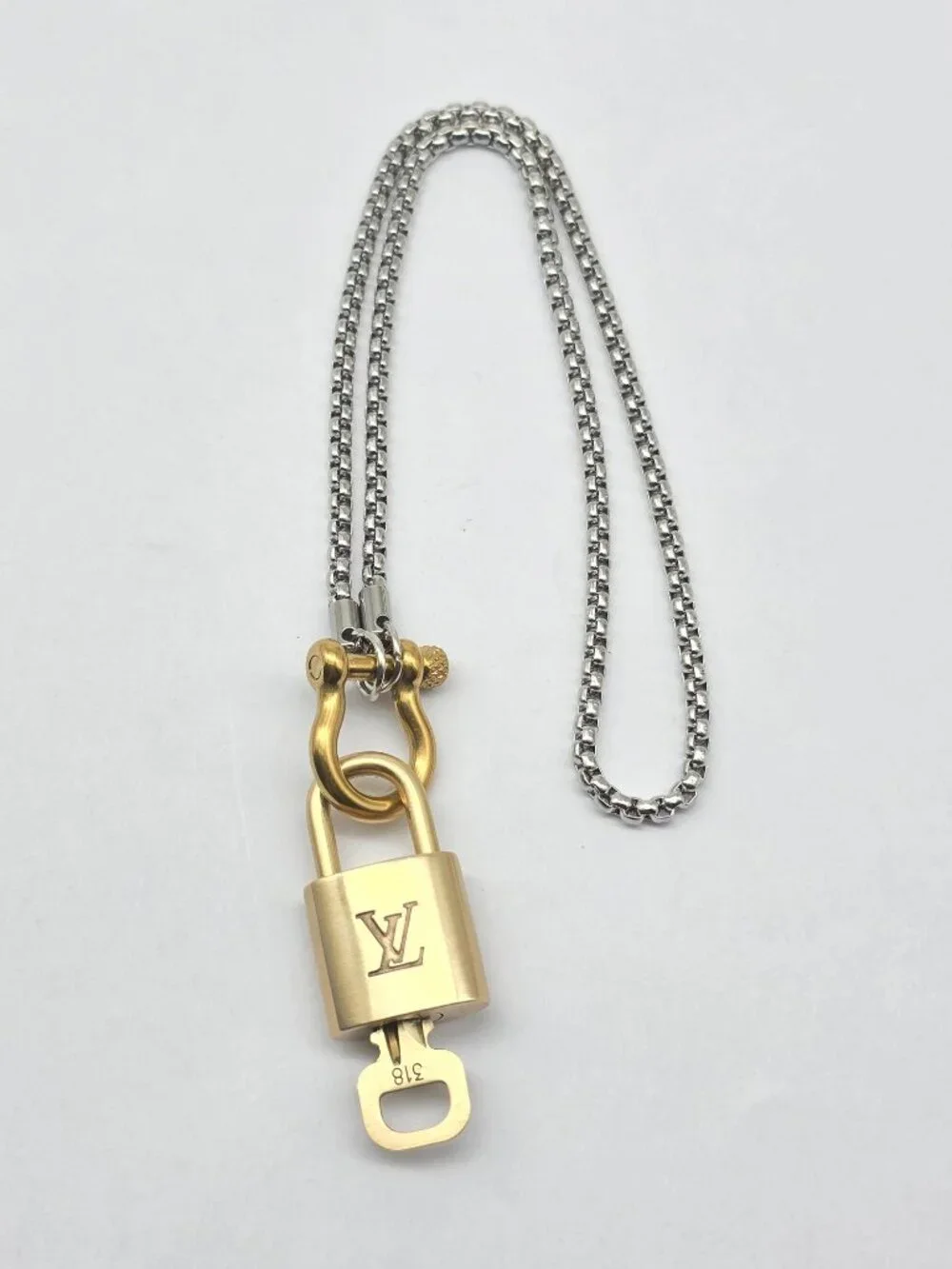 Horse Show Style Stainless Steel Chain with Authentic Louis Vuitton Padlock